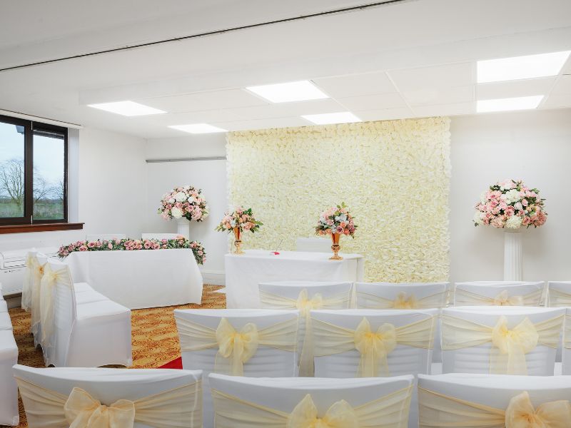 Tudor Rose Suite Wedding at HI Northampton.