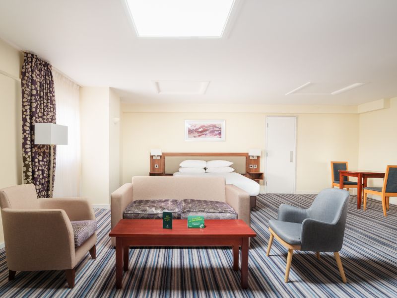 Holiday Inn Northampton Premium Room.